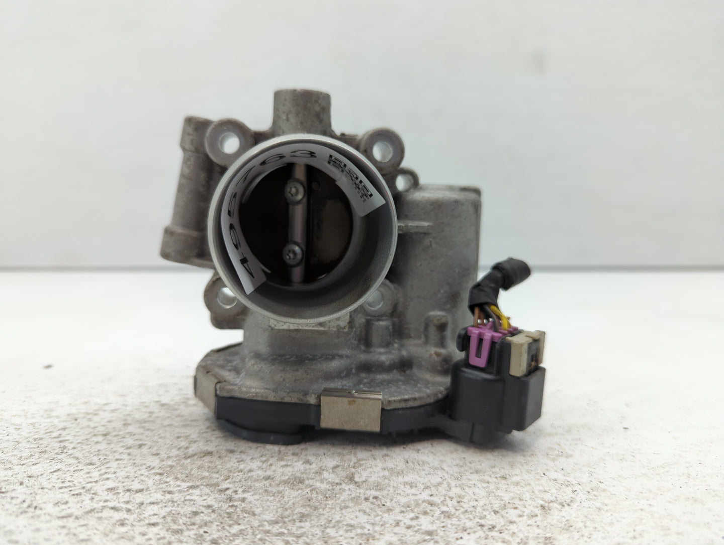 2013-2021 Buick Encore Throttle Body P/N:55581662 Fits Fits 2011 2012 2013 2014 2015 2016 2017 2018 2019 2020 2021 OEM Used 