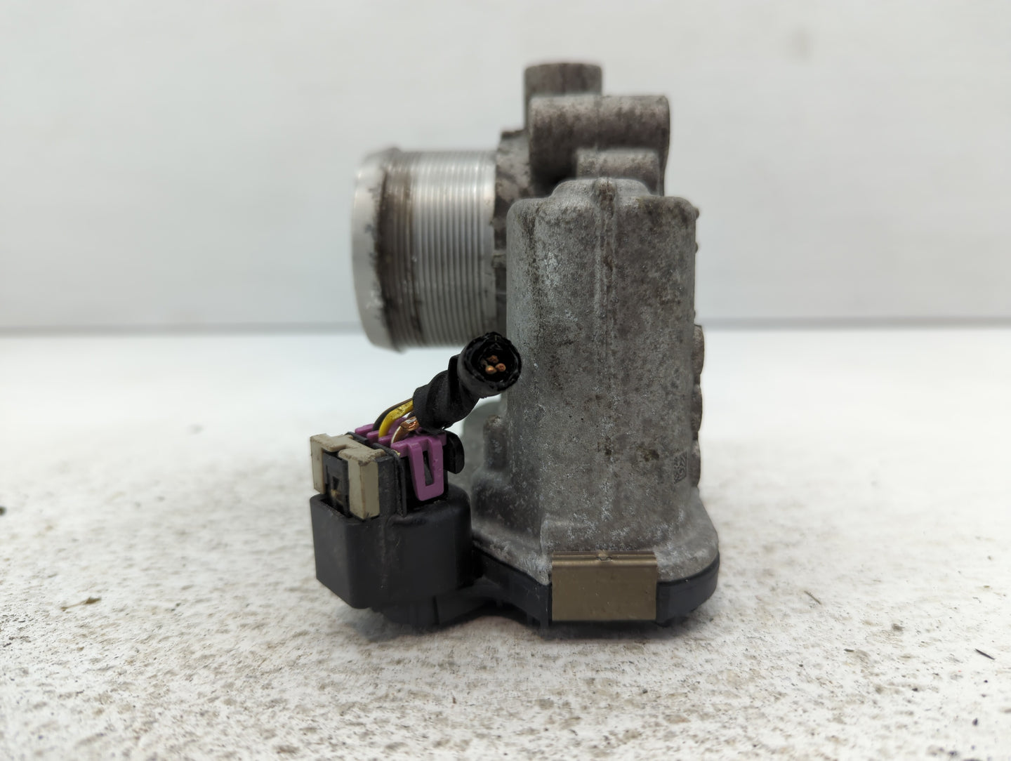 2013-2021 Buick Encore Throttle Body P/N:55581662 Fits Fits 2011 2012 2013 2014 2015 2016 2017 2018 2019 2020 2021 OEM Used 