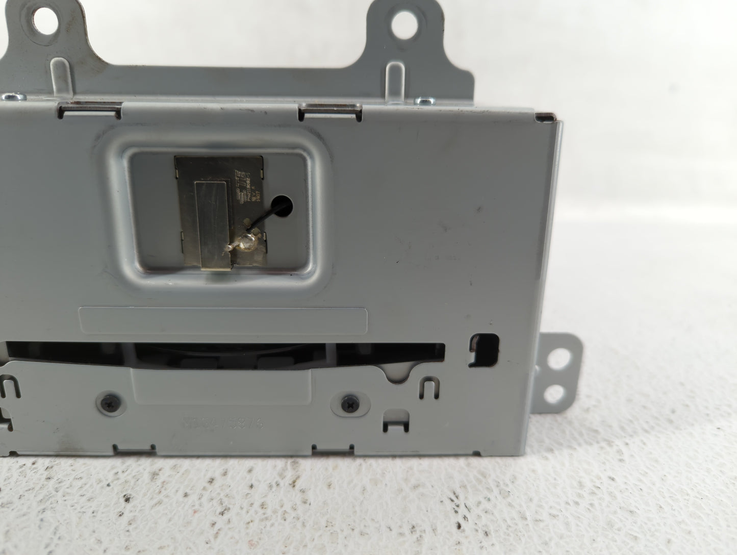 2015-2016 Buick Encore Am Fm Cd Player Radio Receiver - Oemusedautoparts1.com