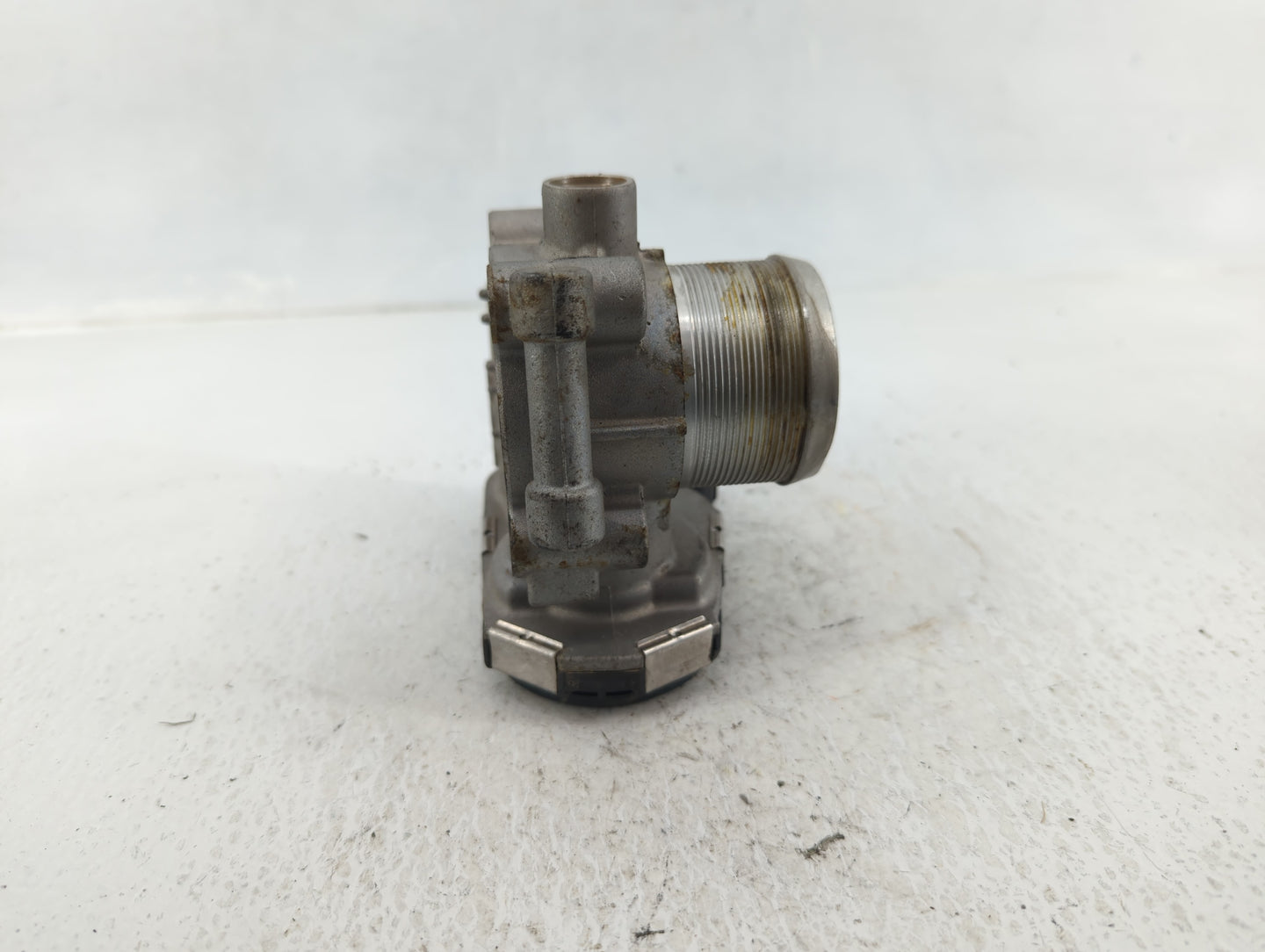 2013-2021 Buick Encore Throttle Body P/N:55581662 Fits Fits 2011 2012 2013 2014 2015 2016 2017 2018 2019 2020 2021 OEM Used 