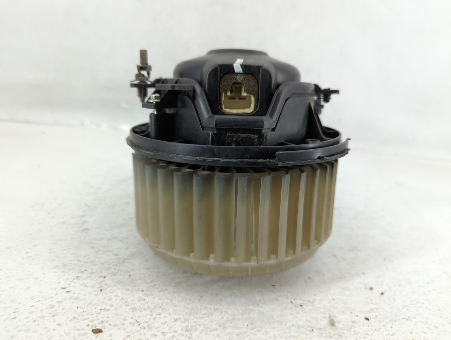 2013-2021 Buick Encore Rear Heater AC Blower Motor P/N:52426110 Fits Fits 2013 2014 2015 2016 2017 2018 2019 2020 2021 OEM U