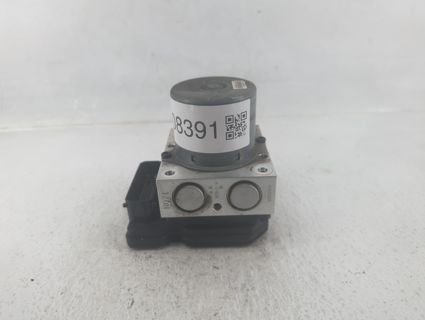 2015 Buick Encore ABS Pump Control Module Replacement P/N:94541506 Fits OEM Used Auto Parts - Oemusedautoparts1.com