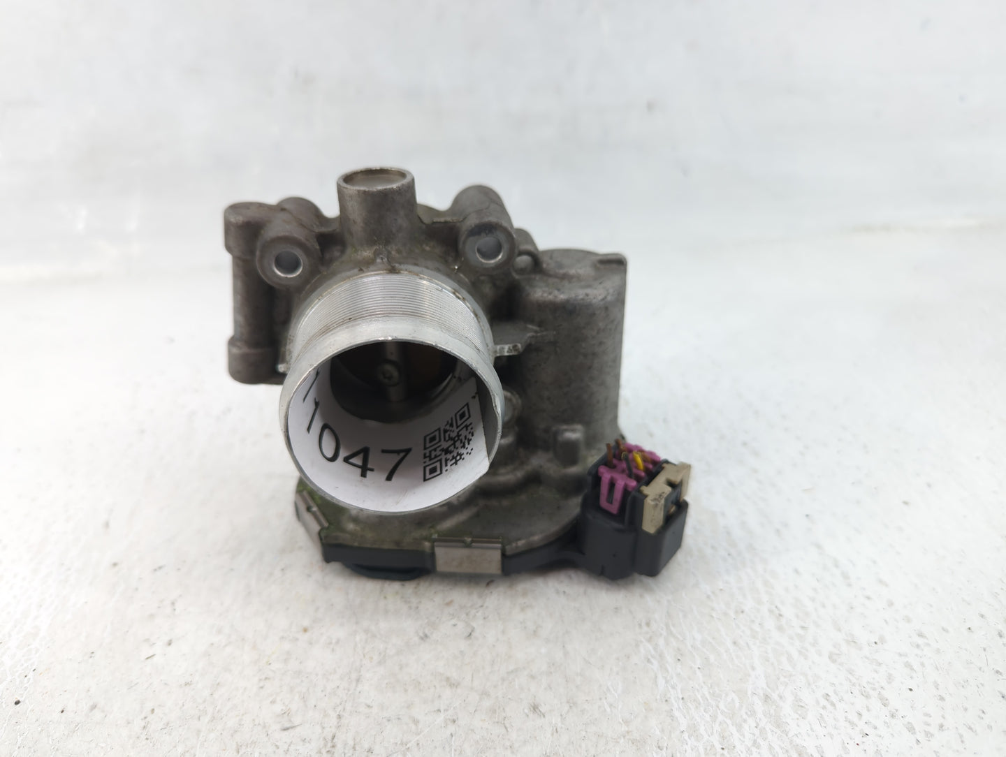 2013-2021 Buick Encore Throttle Body P/N:0 280 750 581 55 581662 Fits Fits 2011 2012 2013 2014 2015 2016 2017 2018 2019 2020