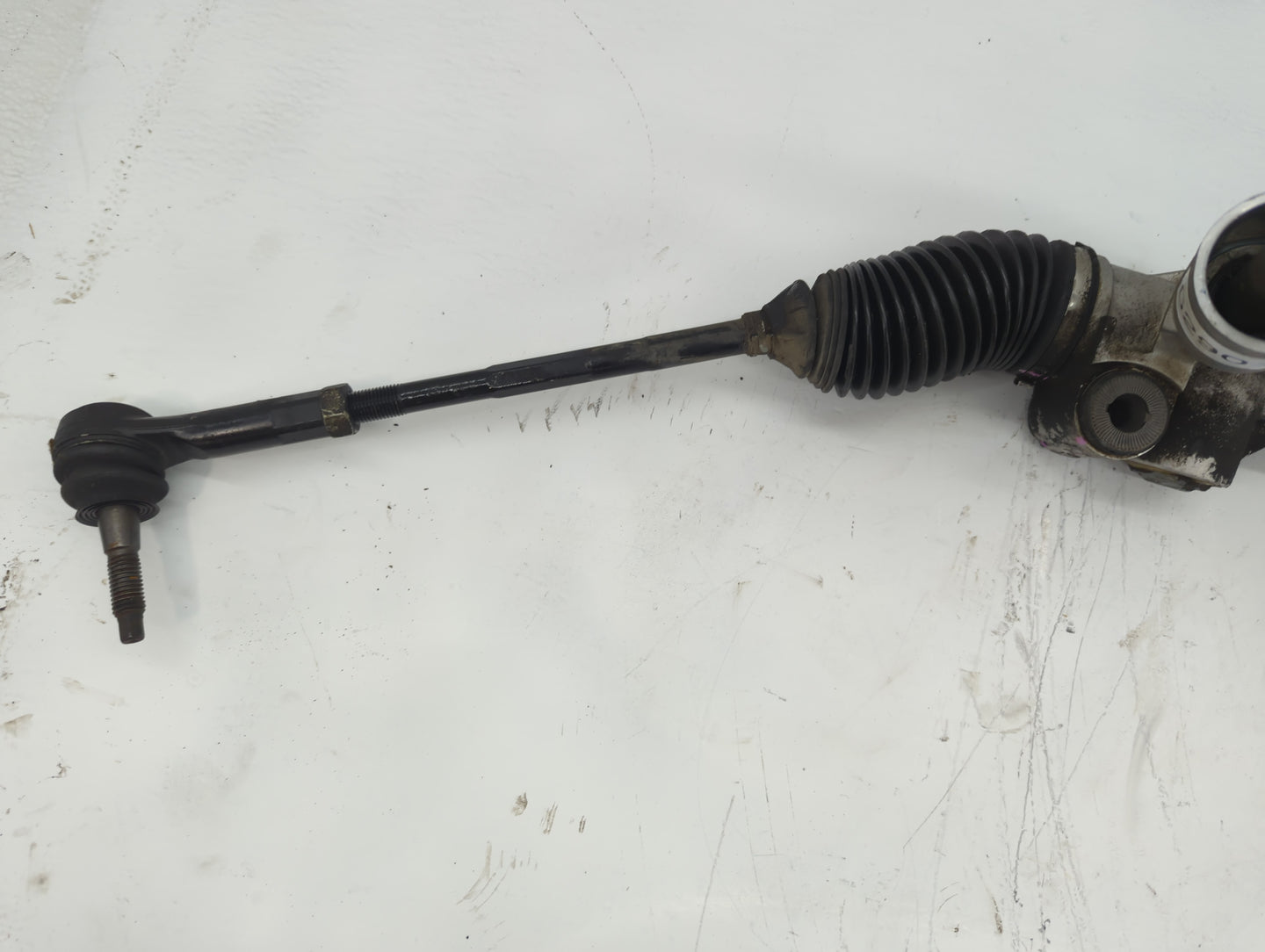 2015 Buick Encore Rack and Pinion Steering Gear P/N:95299729 Fits OEM Used Auto Parts - Oemusedautoparts1.com