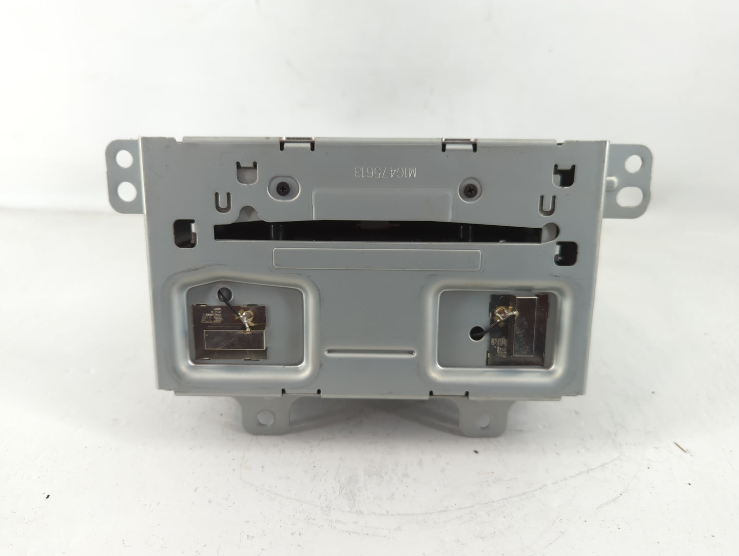 2015-2016 Buick Encore Radio AM FM Cd Player Receiver Replacement P/N:23476256 Fits Fits 2014 2015 2016 2017 OEM Used Auto P