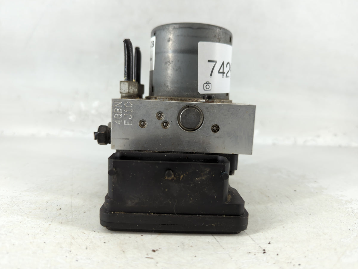 2015 Buick Encore Anti-Lock Brake ABS Pump Module Actuator OEM P/N:94541506 Fits OEM Used Auto Parts - Oemusedautoparts1.com