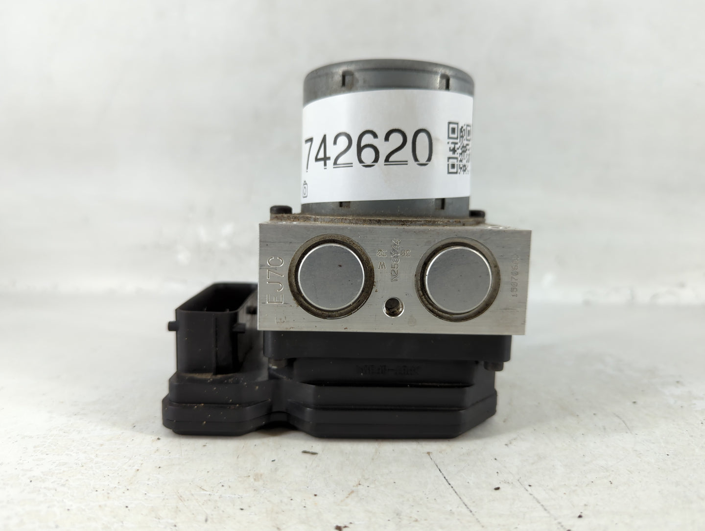 2015 Buick Encore ABS Pump Control Module Replacement P/N:94541506 Fits OEM Used Auto Parts - Oemusedautoparts1.com