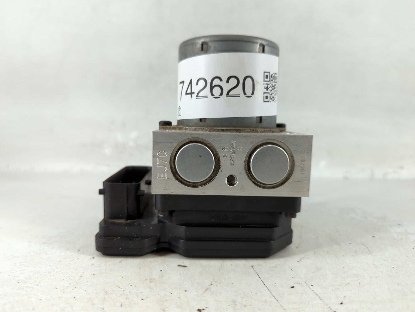 2015 Buick Encore ABS Pump Control Module Replacement P/N:94541506 Fits OEM Used Auto Parts - Oemusedautoparts1.com