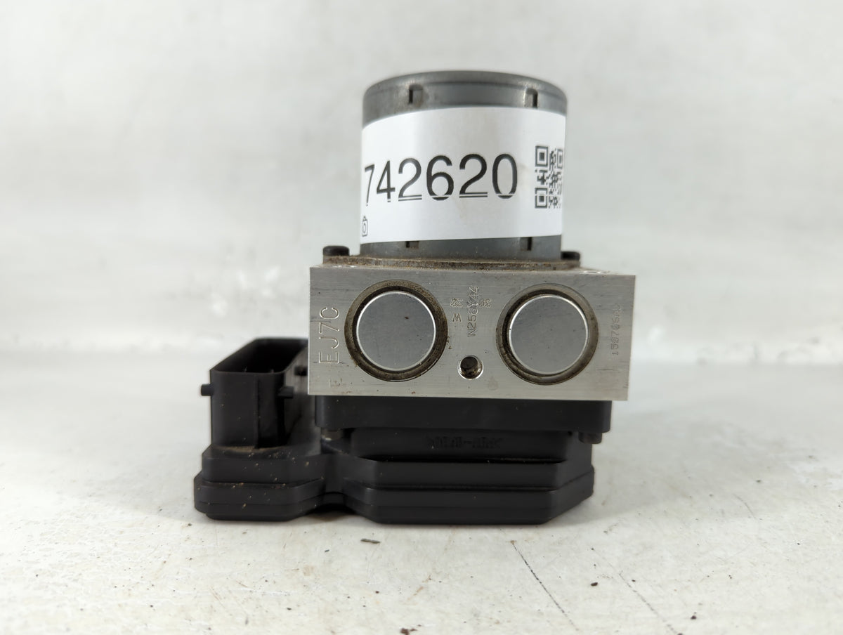 2015 Buick Encore Anti-Lock Brake ABS Pump Module Actuator OEM P/N:94541506 Fits OEM Used Auto Parts - Oemusedautoparts1.com