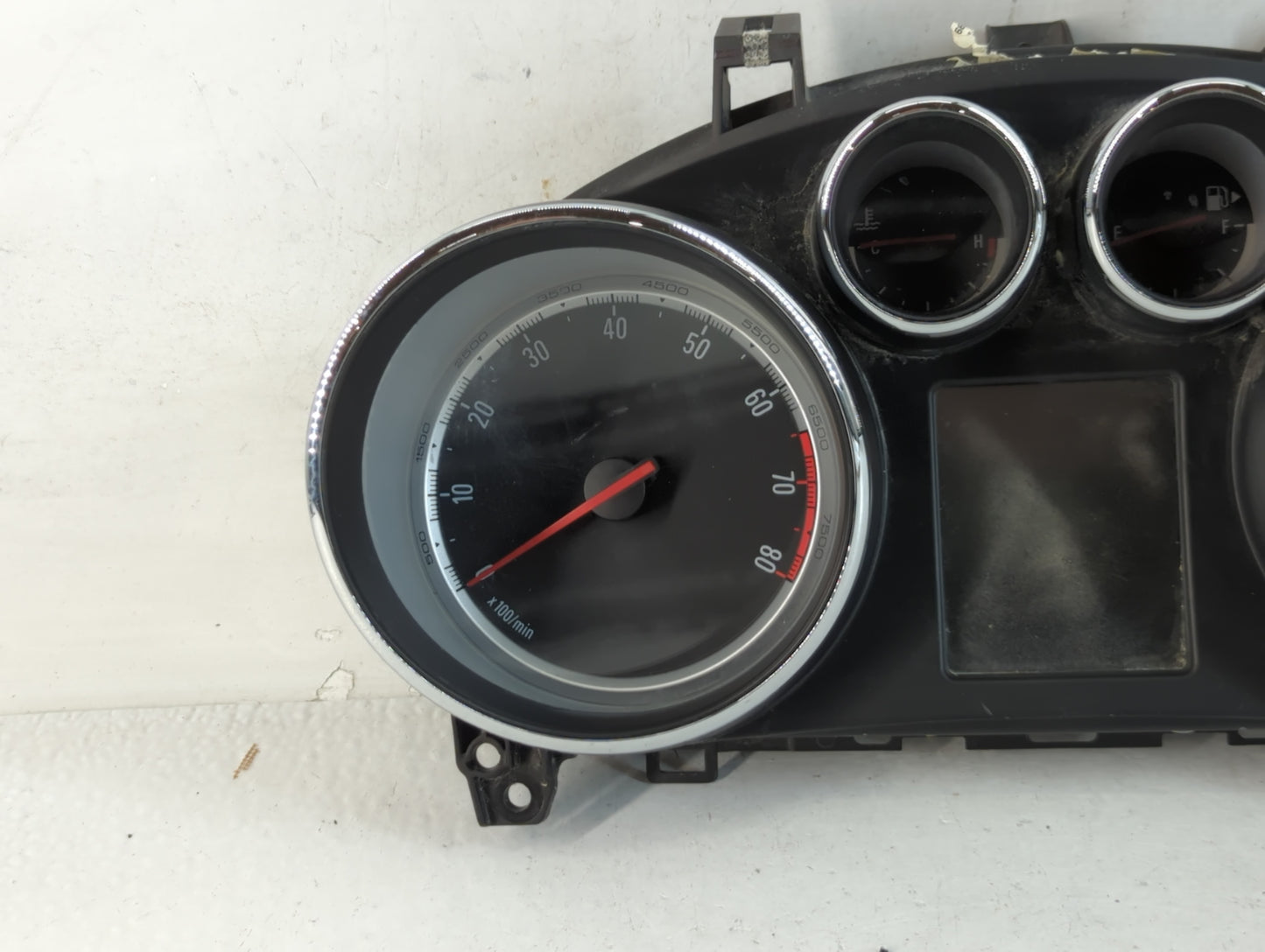 2015 Buick Encore Instrument Cluster Speedometer Gauges P/N:95386873 Fits OEM Used Auto Parts - Oemusedautoparts1.com