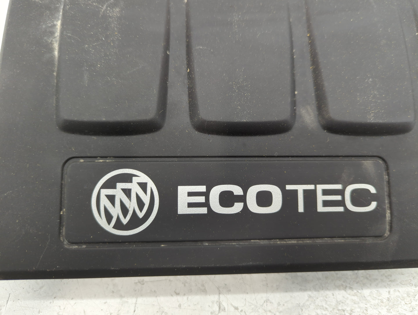 2015 Buick Encore Engine Cover - Oemusedautoparts1.com