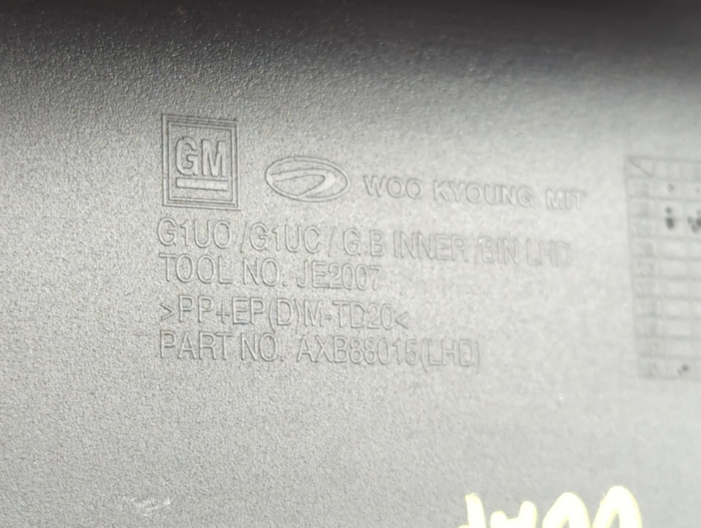 2015 Buick Encore Passenger Glove Box Door Storage Compartment 776540 - Oemusedautoparts1.com