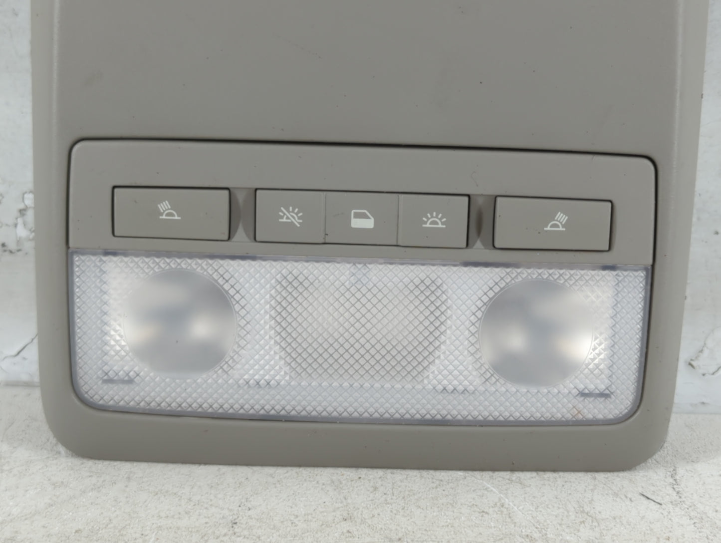 2013-2016 Buick Encore Overhead Roof Console Interior Dome Light - Oemusedautoparts1.com