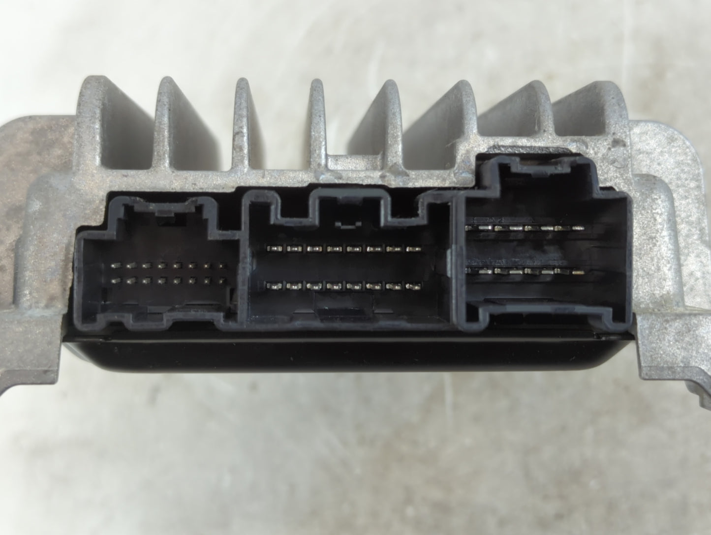 2013-2016 Buick Encore PCM Engine Control Computer ECU ECM PCU OEM P/N:95333754 Fits Fits 2011 2012 2013 2014 2015 2016 OEM 