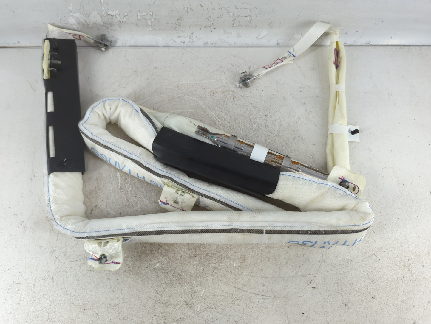 2015 Buick Encore Air Bag Driver Left Steering Wheel Mounted P/N:94522264 Fits OEM Used Auto Parts - Oemusedautoparts1.com