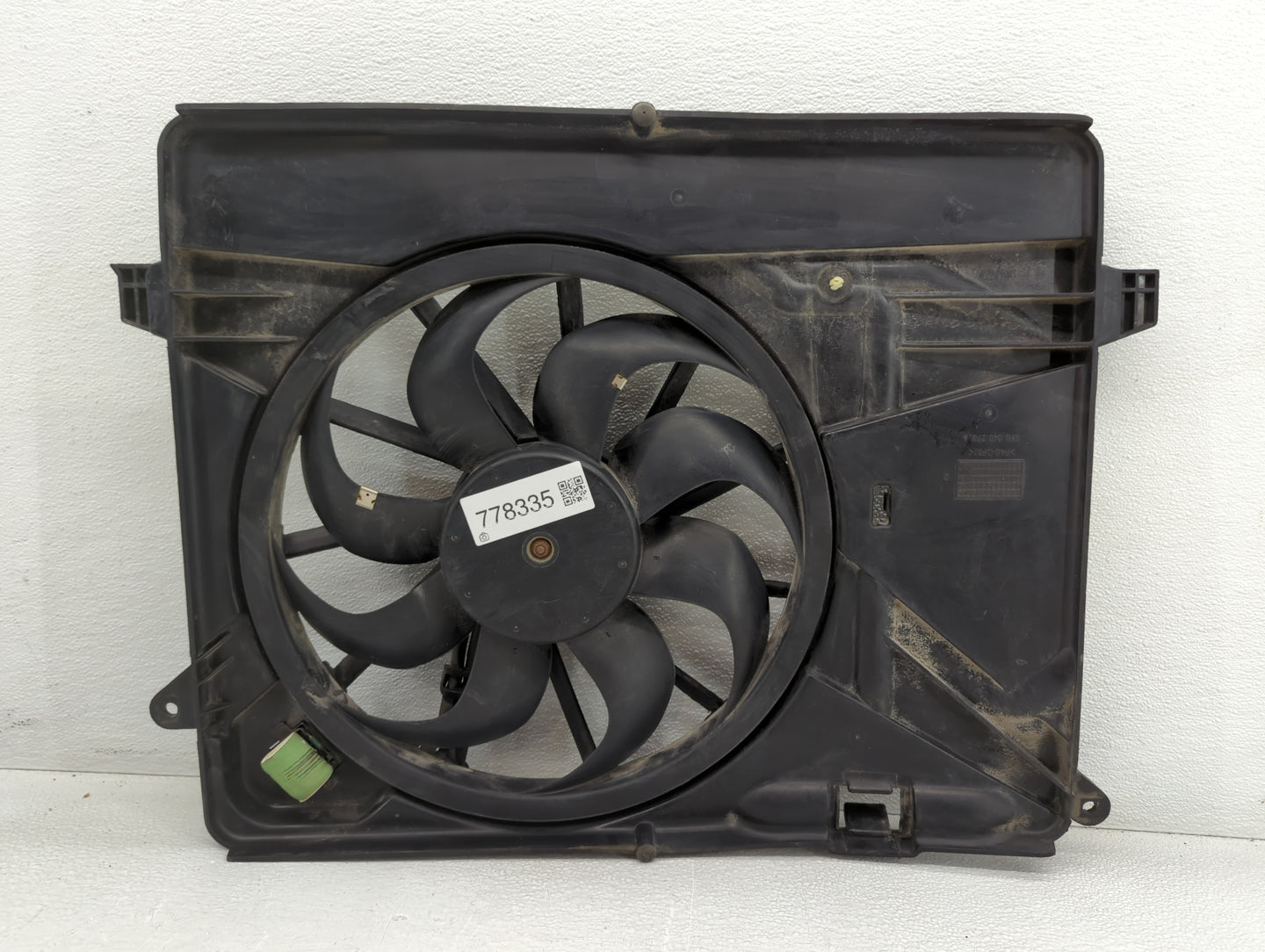 2014-2021 Buick Encore Left Radiator Fan Motor Assembly - Oemusedautoparts1.com