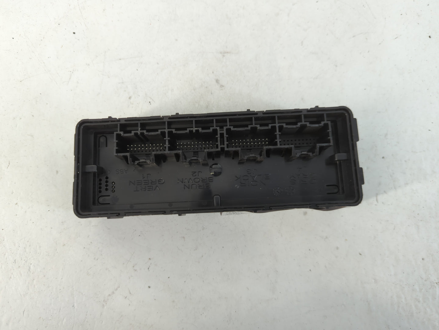 2015-2015 Buick Encore Chassis Control Module Ccm Bcm Body Control - Oemusedautoparts1.com