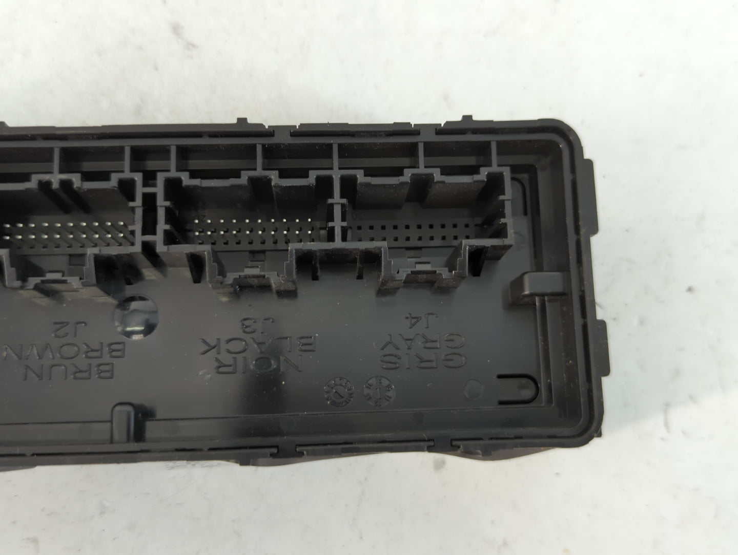 2015-2015 Buick Encore Chassis Control Module Ccm Bcm Body Control - Oemusedautoparts1.com