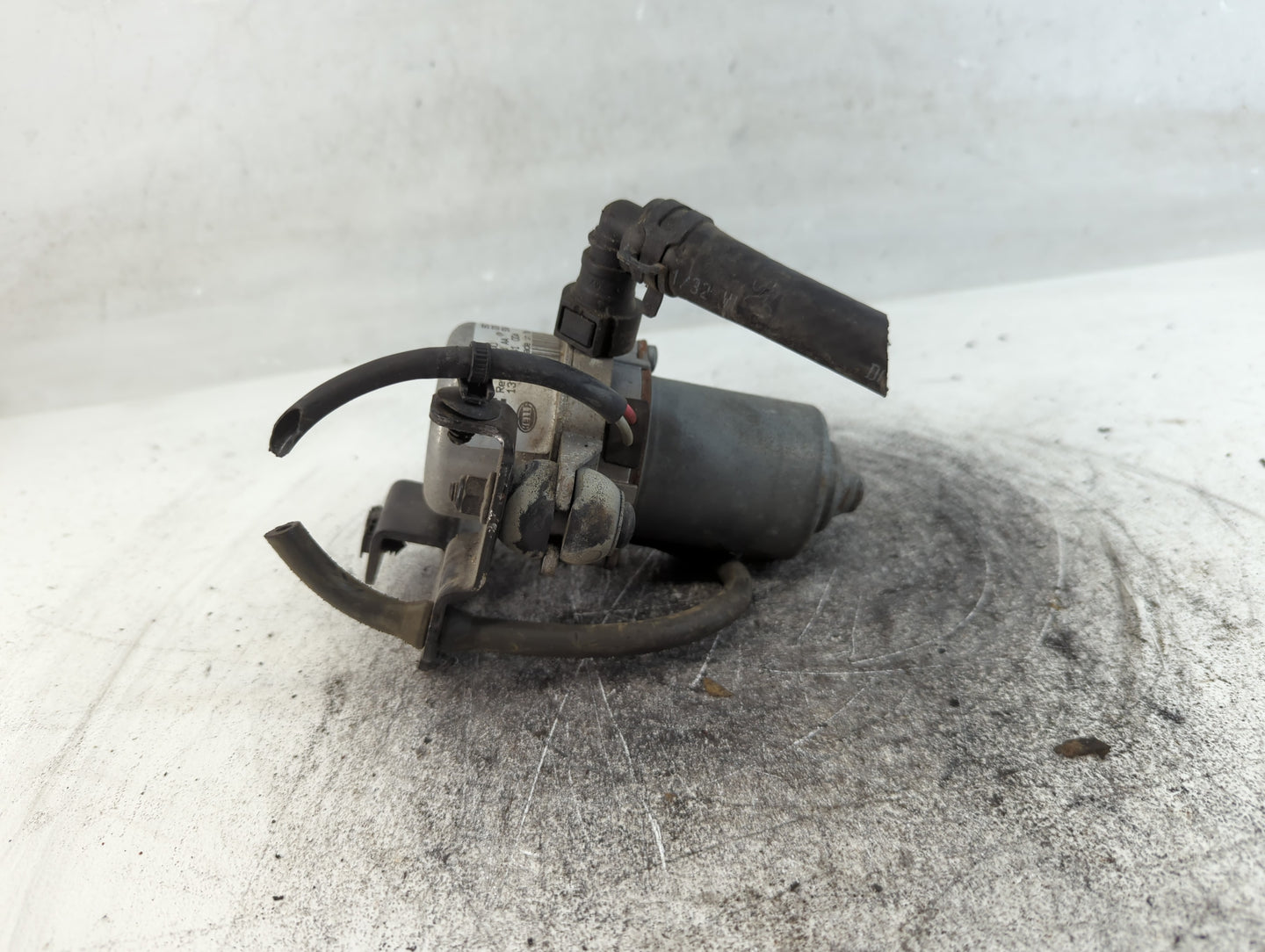 2013-2015 Buick Encore Central Vaccum Lock Pump 13159 3441 004|95073599 - Oemusedautoparts1.com