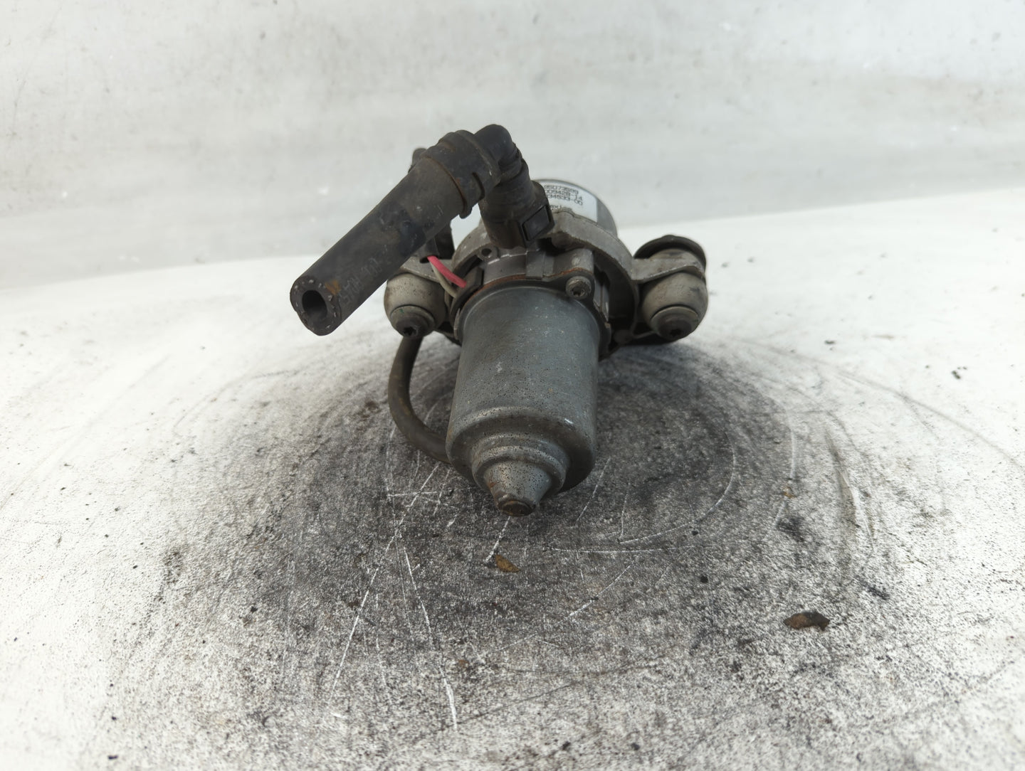 2013-2015 Buick Encore Central Vaccum Lock Pump 13159 3441 004|95073599 - Oemusedautoparts1.com