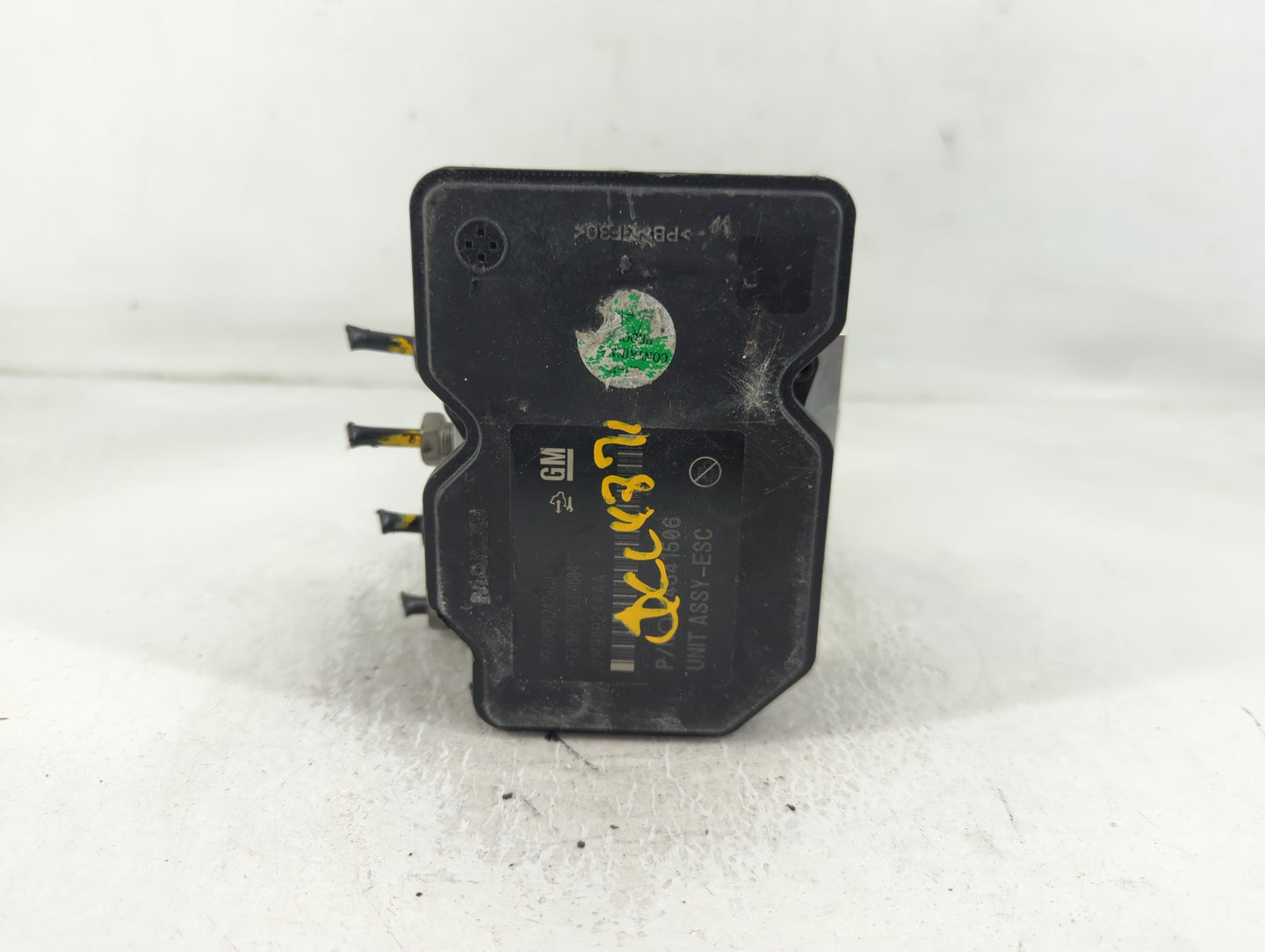 2015 Buick Encore ABS Pump Control Module Replacement P/N:94541506 Fits OEM Used Auto Parts - Oemusedautoparts1.com