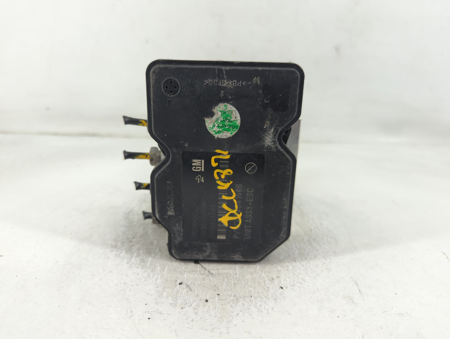 2015 Buick Encore ABS Pump Control Module Replacement P/N:94541506 Fits OEM Used Auto Parts - Oemusedautoparts1.com