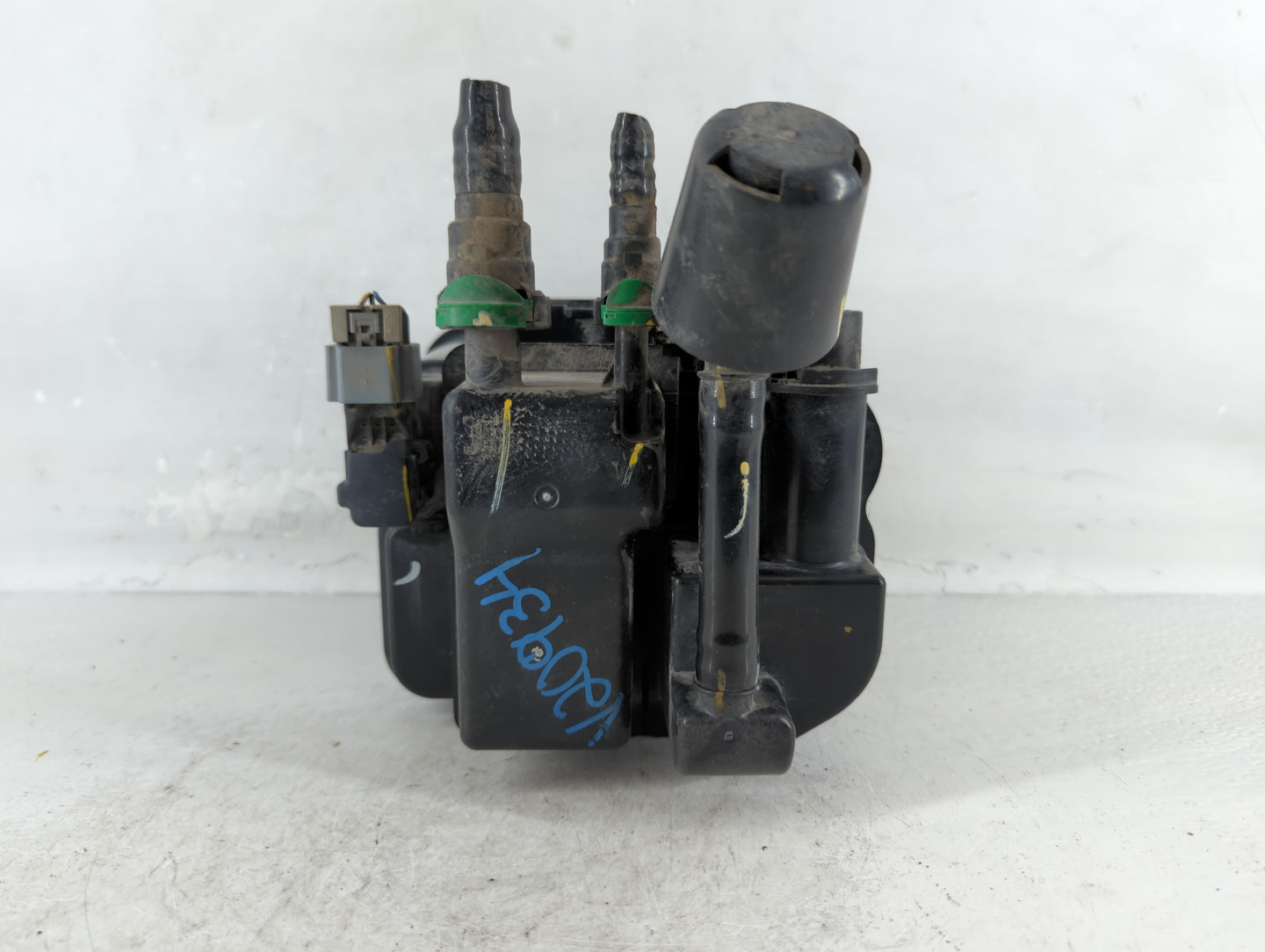 2015 Buick Encore Fuel Vapor Charcoal Canister 913323 - Oemusedautoparts1.com