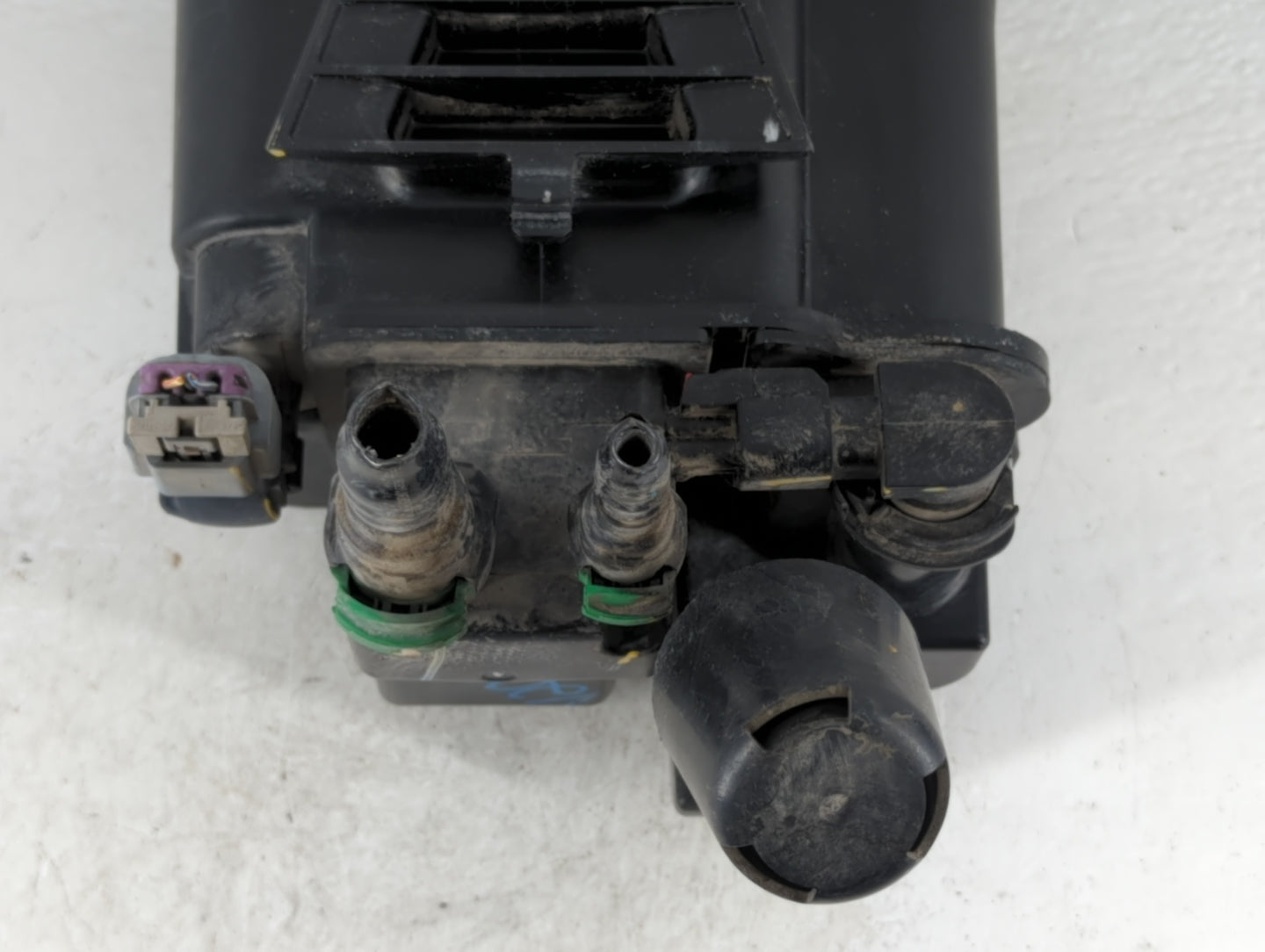 2015 Buick Encore Fuel Vapor Charcoal Canister - Oemusedautoparts1.com