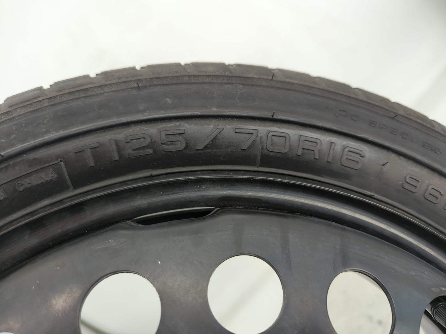 2013-2022 Buick Encore Spare Donut Tire Wheel Rim Oem - Oemusedautoparts1.com