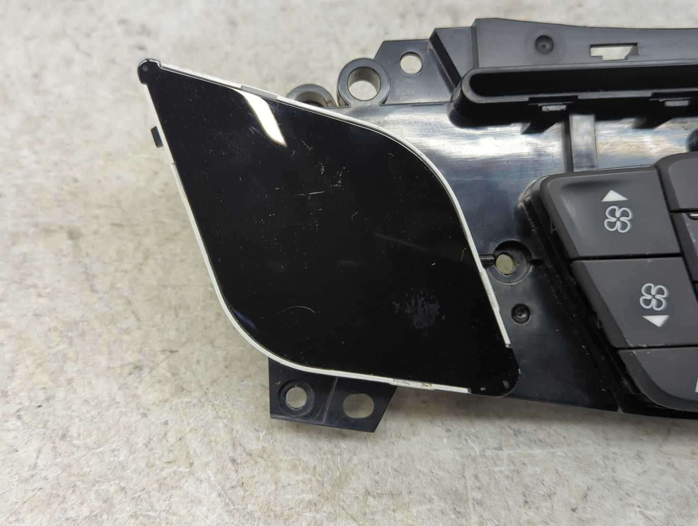 2014-2016 Buick Lacrosse Climate Control Module Temperature AC/Heater Replacement Fits Fits 2014 2015 2016 OEM Used Auto Par