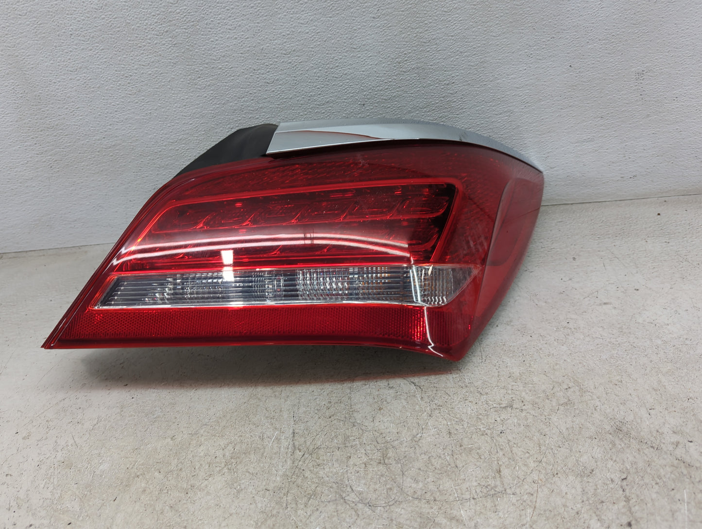 2014-2016 Buick Lacrosse Tail Light Assembly Passenger Right OEM Fits Fits 2014 2015 2016 OEM Used Auto Parts - Oemusedautop