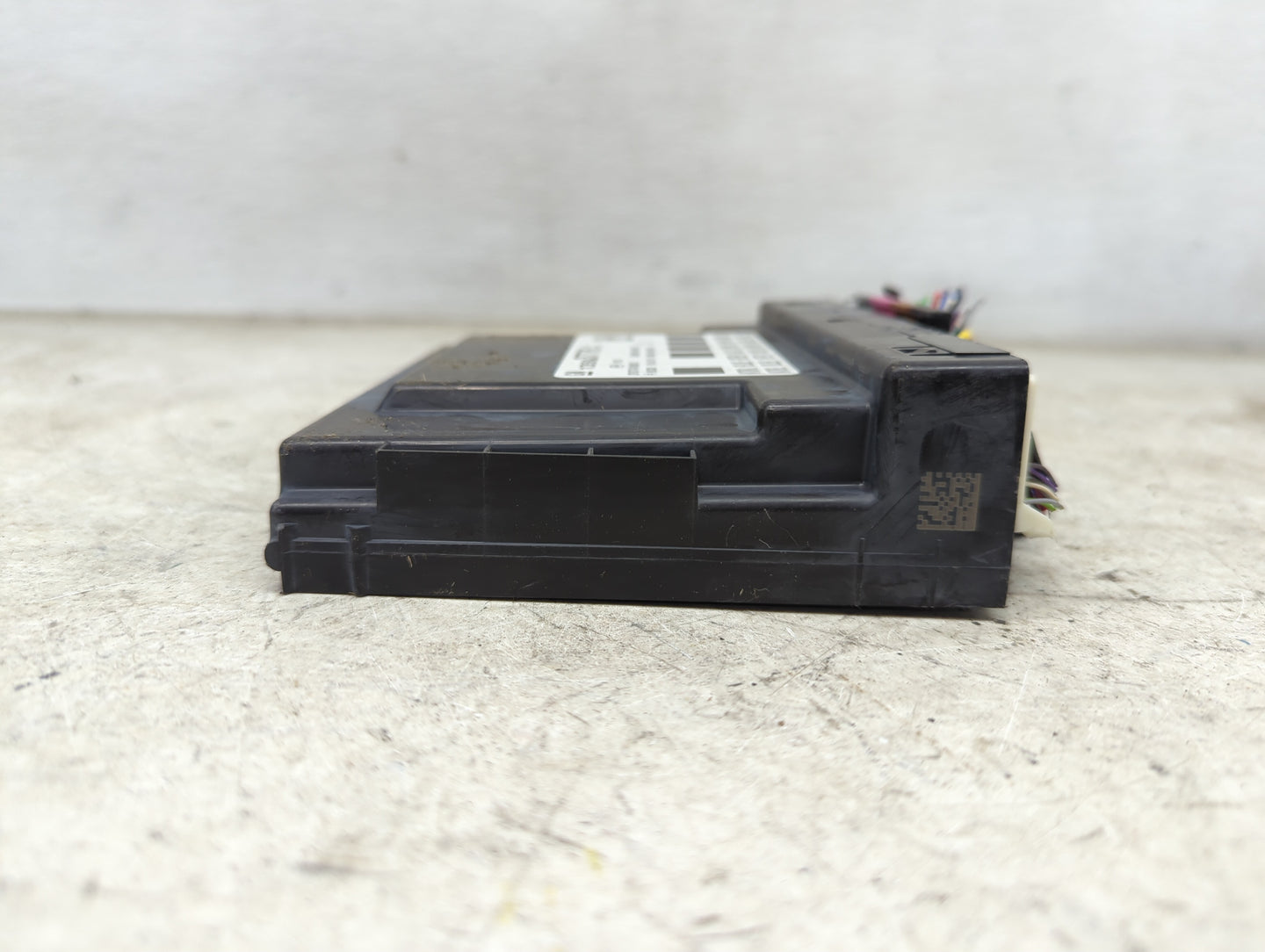 2014-2016 Buick Lacrosse Body Control Module Bcm Inner Cabin Fuse Box - Oemusedautoparts1.com