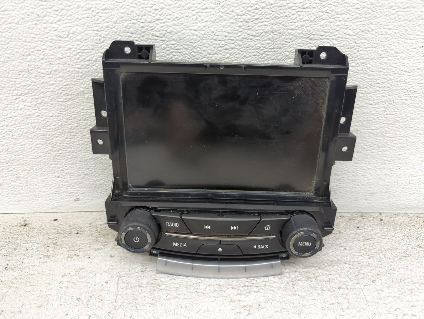 2015 Buick Lacrosse Radio AM FM Cd Player Receiver Replacement Fits OEM Used Auto Parts - Oemusedautoparts1.com