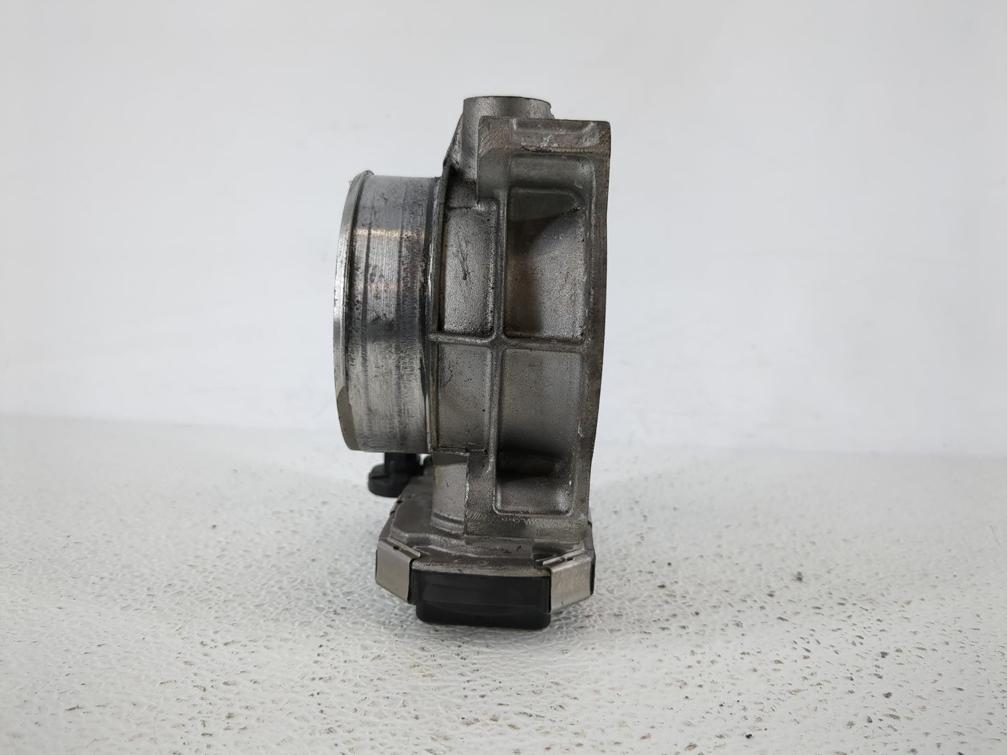 2012-2016 Buick Lacrosse Throttle Body P/N:12632172BA Fits Fits 2012 2013 2014 2015 2016 2017 2018 2019 2020 2021 2022 OEM U