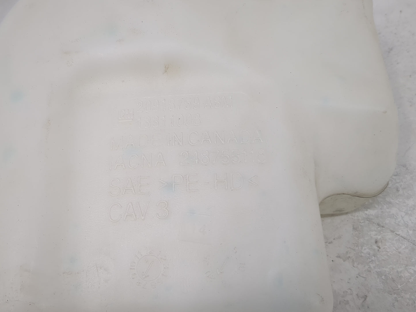 2010-2016 Buick Lacrosse Windshield Washer Fluid Reservoir Bottle Oem - Oemusedautoparts1.com