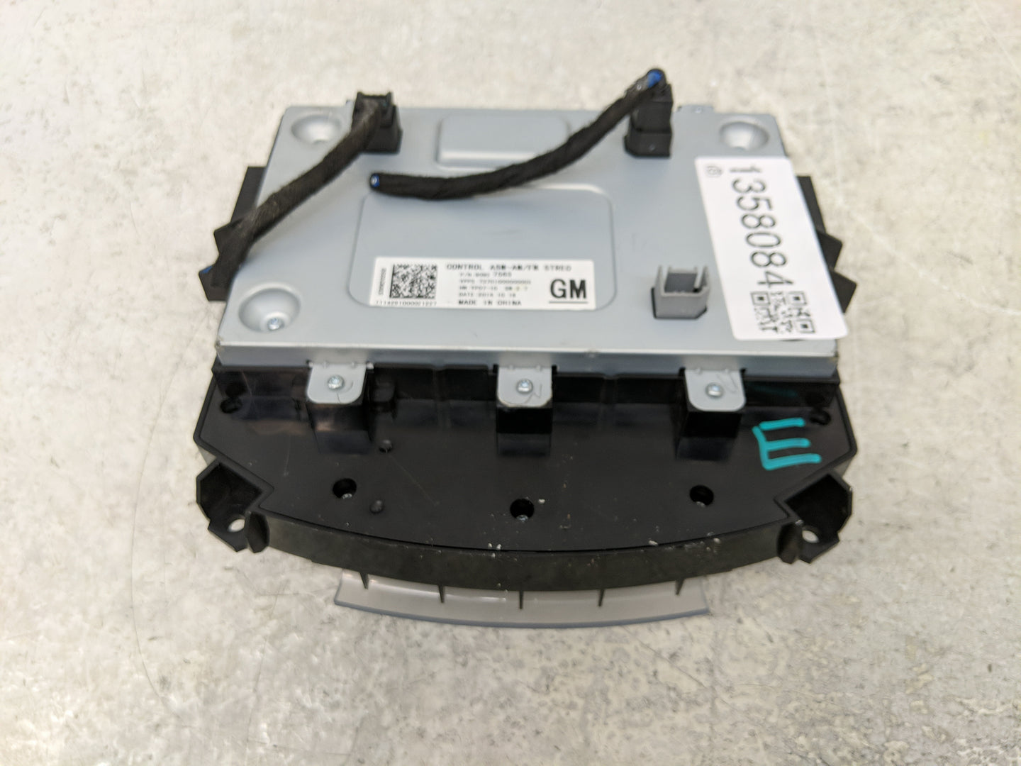2015 Buick Lacrosse Radio AM FM Cd Player Receiver Replacement P/N:13596607 Fits Fits 2016 OEM Used Auto Parts - Oemusedauto