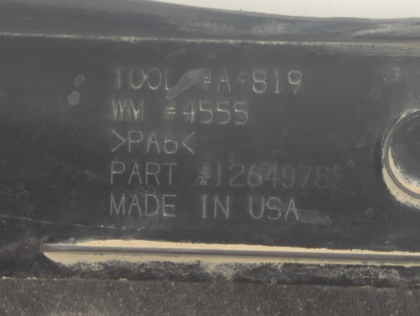 2015 Buick Lacrosse Engine Cover - Oemusedautoparts1.com