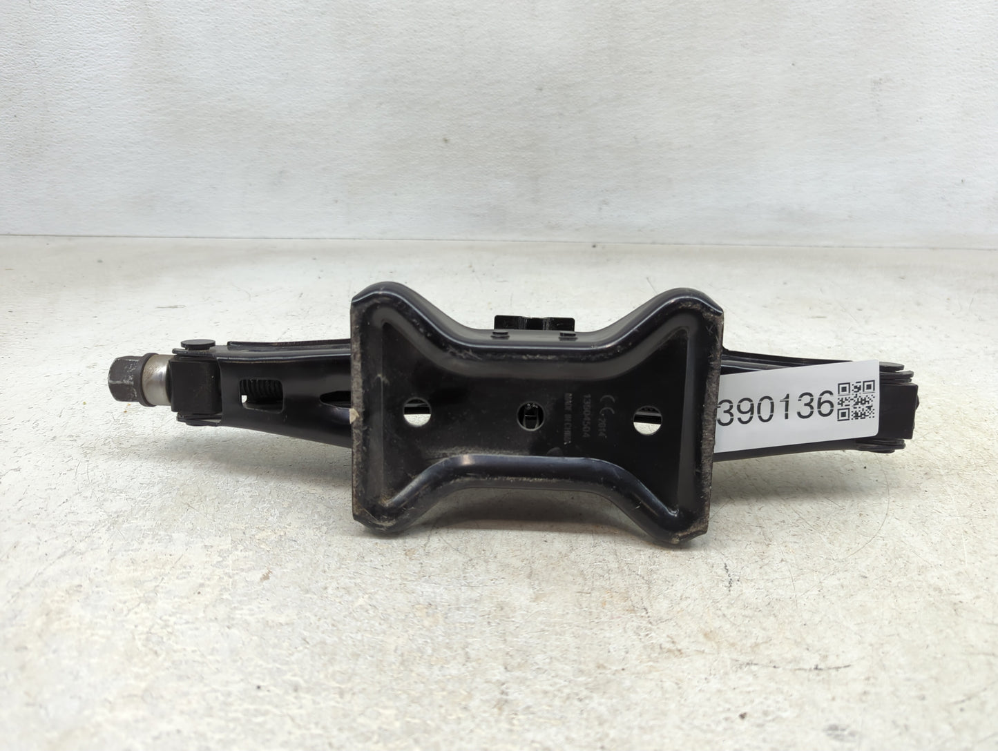 2015 Buick Lacrosse Spare Scissor Car Jack - Oemusedautoparts1.com