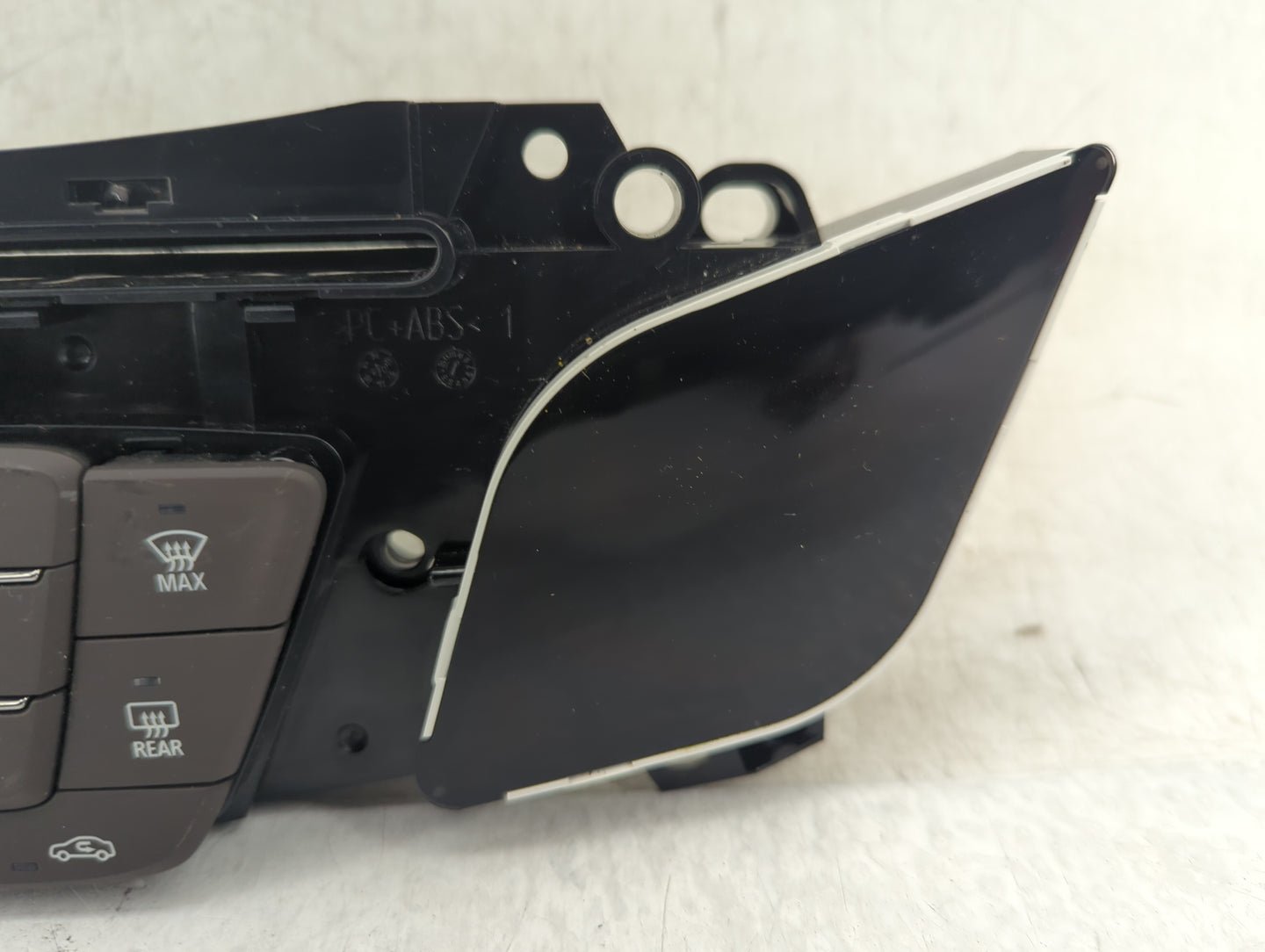 2014-2016 Buick Lacrosse Climate Control Module Temperature AC/Heater Replacement P/N:90802488 Fits Fits 2014 2015 2016 OEM 