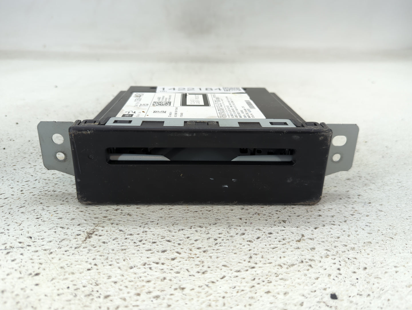 2015 Buick Lacrosse Radio AM FM Cd Player Receiver Replacement P/N:13594481 Fits OEM Used Auto Parts - Oemusedautoparts1.com