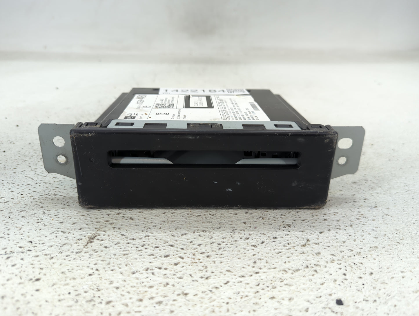 2015 Buick Lacrosse Radio AM FM Cd Player Receiver Replacement P/N:13594481 Fits OEM Used Auto Parts - Oemusedautoparts1.com