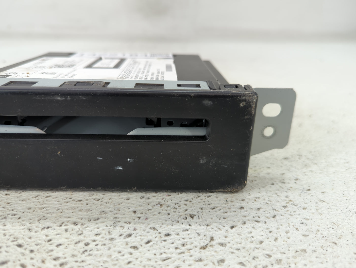 2015 Buick Lacrosse Radio AM FM Cd Player Receiver Replacement P/N:13594481 Fits OEM Used Auto Parts - Oemusedautoparts1.com