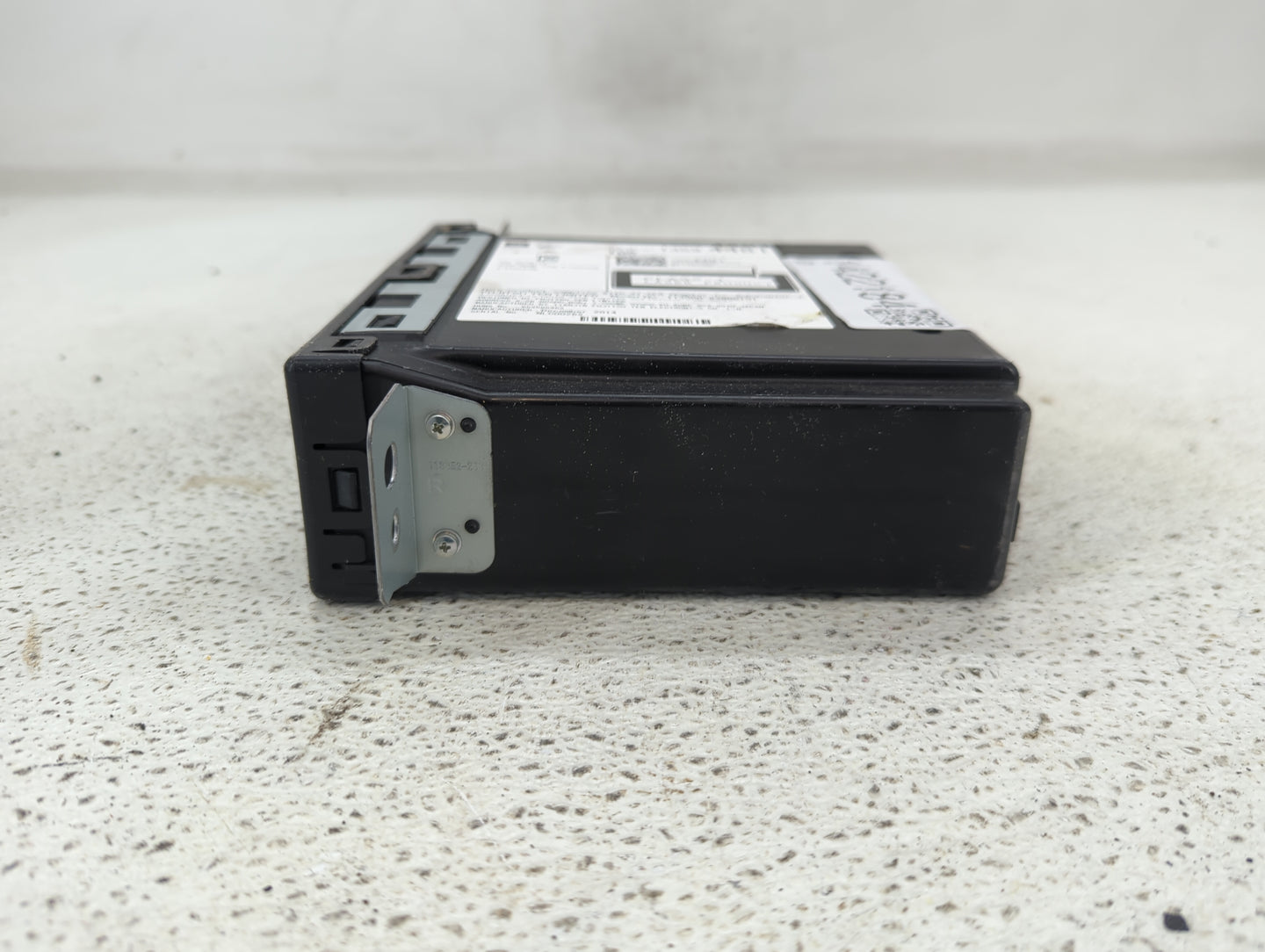 2015 Buick Lacrosse Radio AM FM Cd Player Receiver Replacement P/N:13594481 Fits OEM Used Auto Parts - Oemusedautoparts1.com