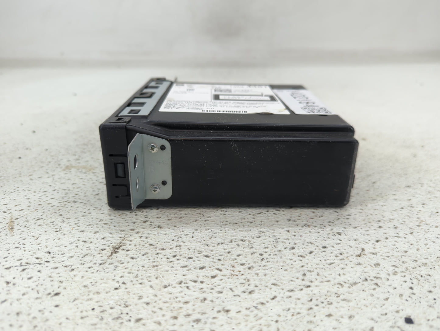2015 Buick Lacrosse Radio AM FM Cd Player Receiver Replacement P/N:13594481 Fits OEM Used Auto Parts - Oemusedautoparts1.com