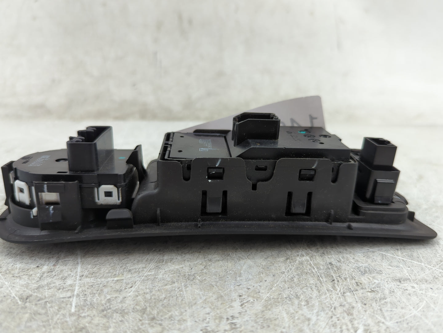 2015-2016 Buick Lacrosse Master Power Window Switch Replacement Driver Side Left P/N:90802664 22817847 Fits Fits 2015 2016 2