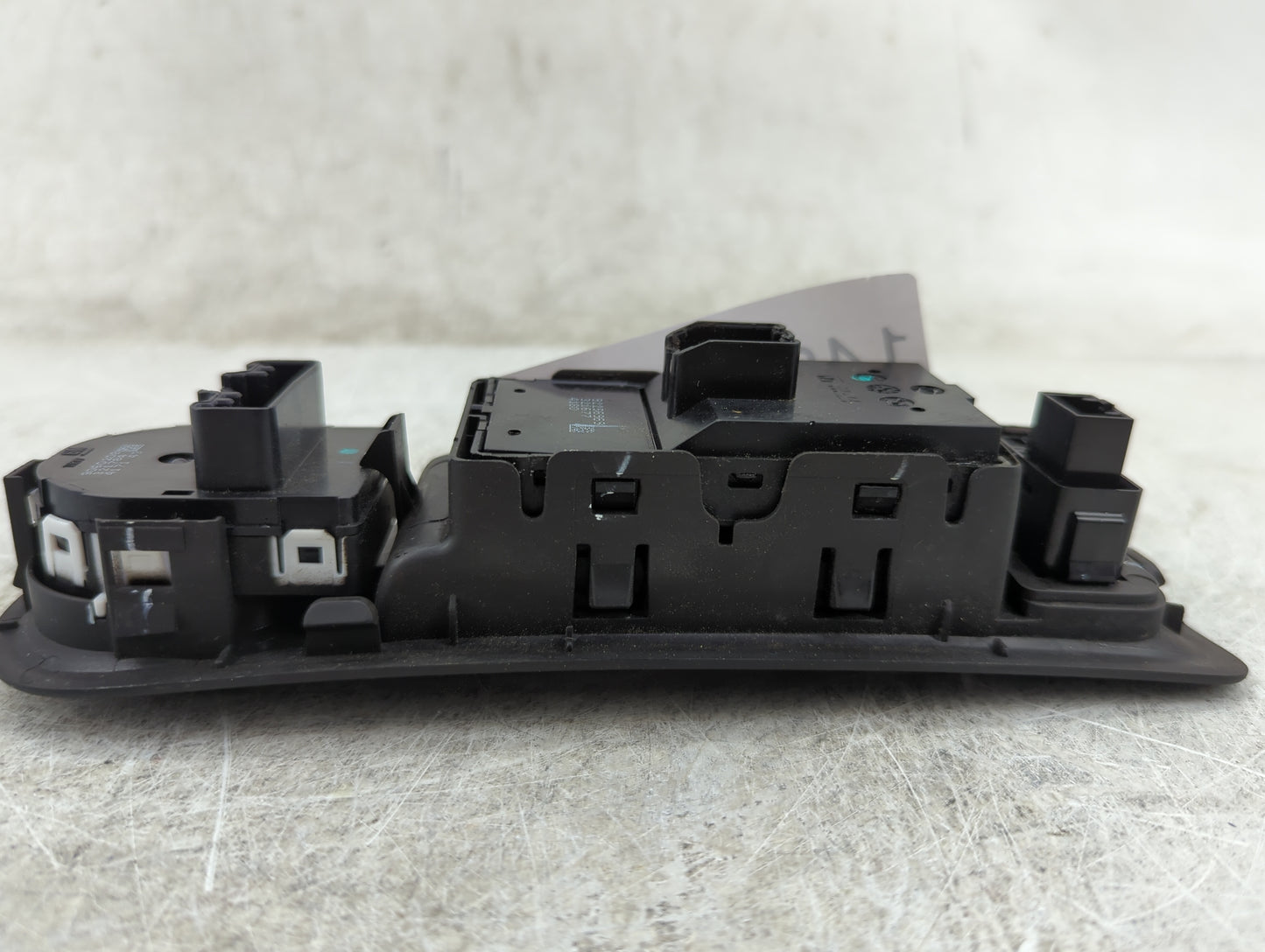 2015-2016 Buick Lacrosse Master Power Window Switch Replacement Driver Side Left P/N:90802664 22817847 Fits Fits 2015 2016 2