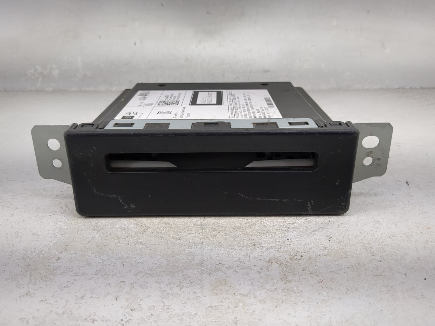 2015 Buick Lacrosse Radio AM FM Cd Player Receiver Replacement P/N:13594481 Fits OEM Used Auto Parts - Oemusedautoparts1.com