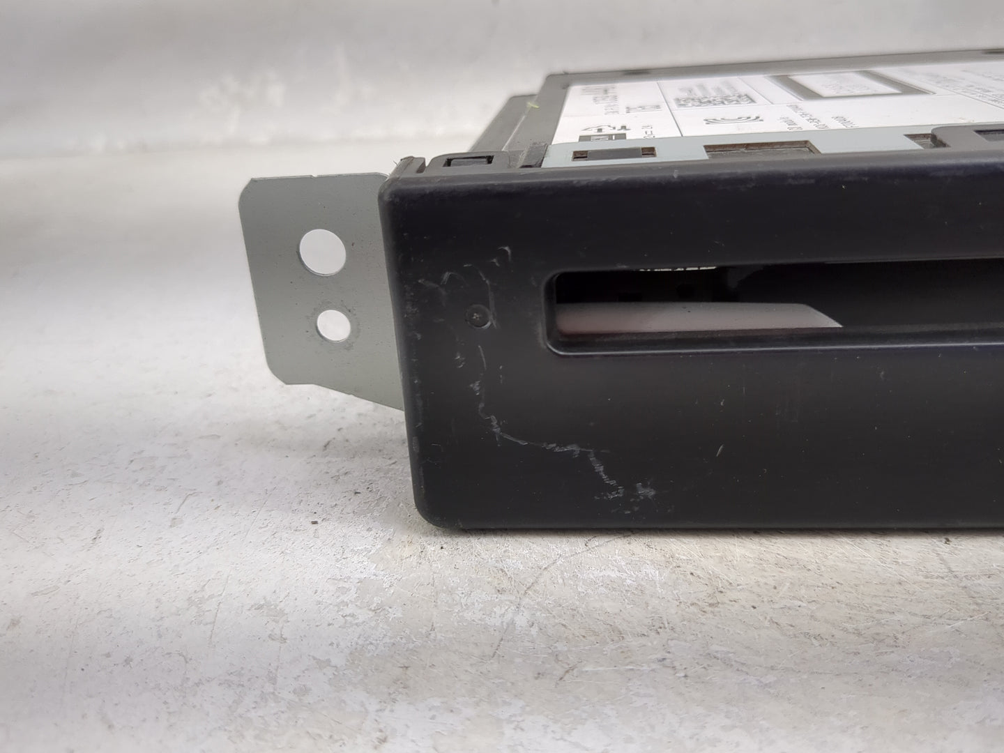 2015 Buick Lacrosse Radio AM FM Cd Player Receiver Replacement P/N:13594481 Fits OEM Used Auto Parts - Oemusedautoparts1.com