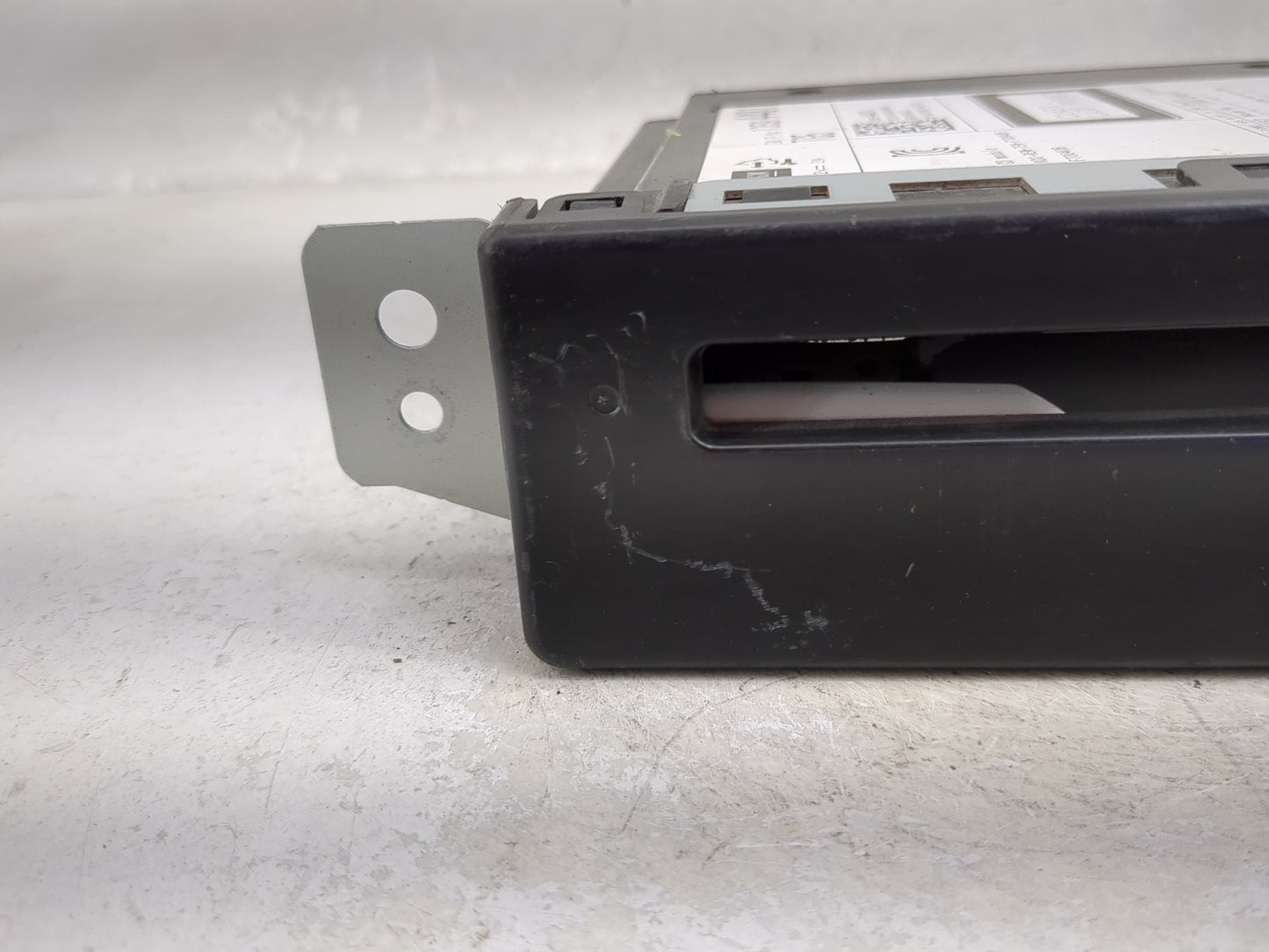 2015 Buick Lacrosse Radio AM FM Cd Player Receiver Replacement P/N:13594481 Fits OEM Used Auto Parts - Oemusedautoparts1.com