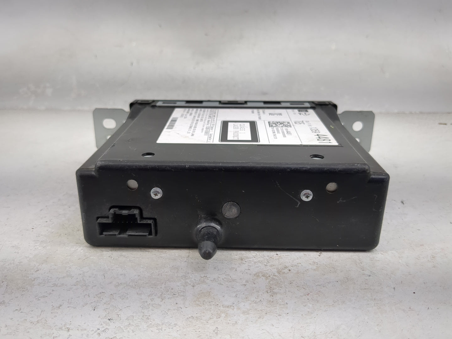 2015 Buick Lacrosse Radio AM FM Cd Player Receiver Replacement P/N:13594481 Fits OEM Used Auto Parts - Oemusedautoparts1.com